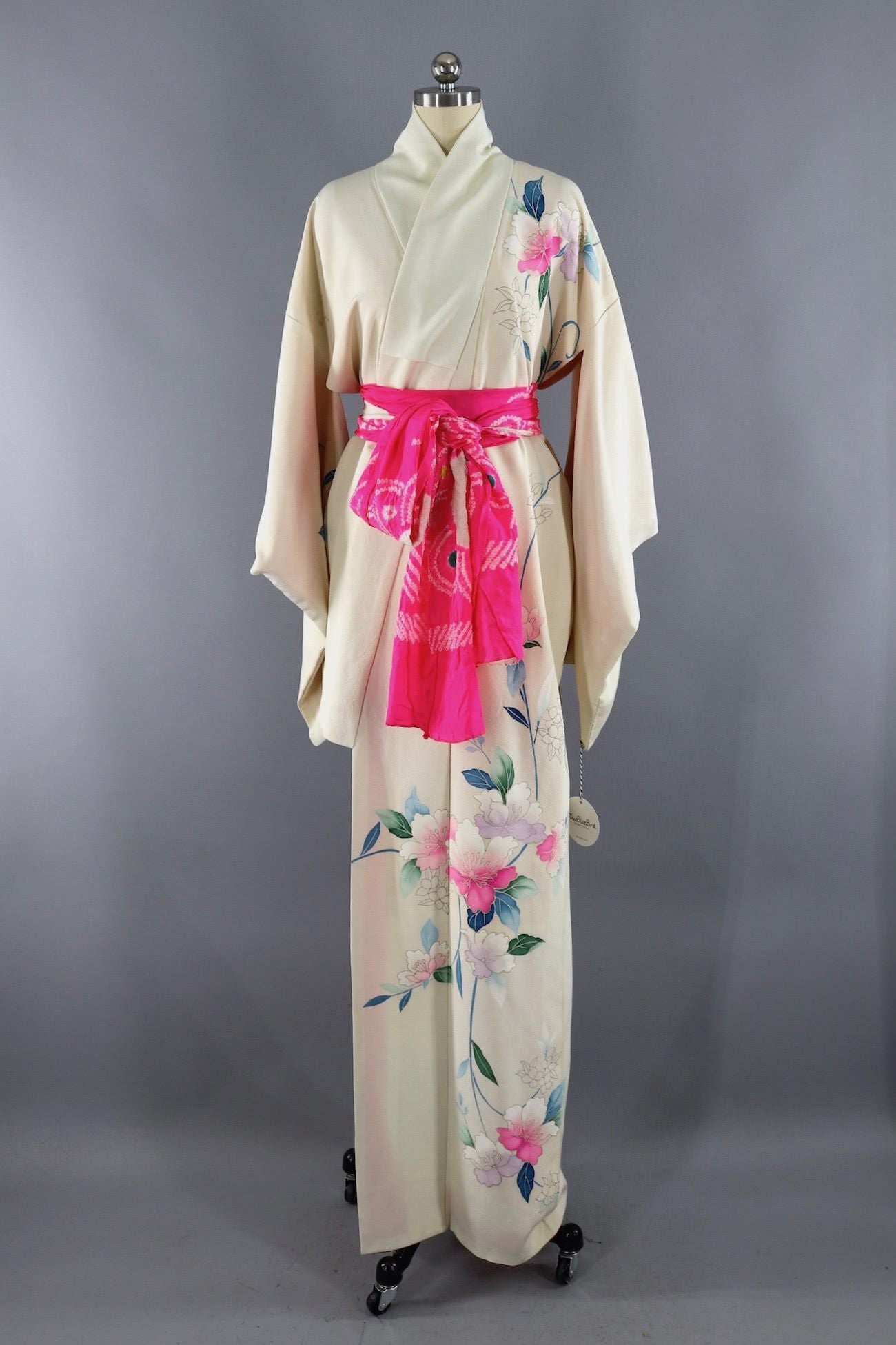 Vintage Silk Kimono Robe / Neon Pink Floral Print – ThisBlueBird