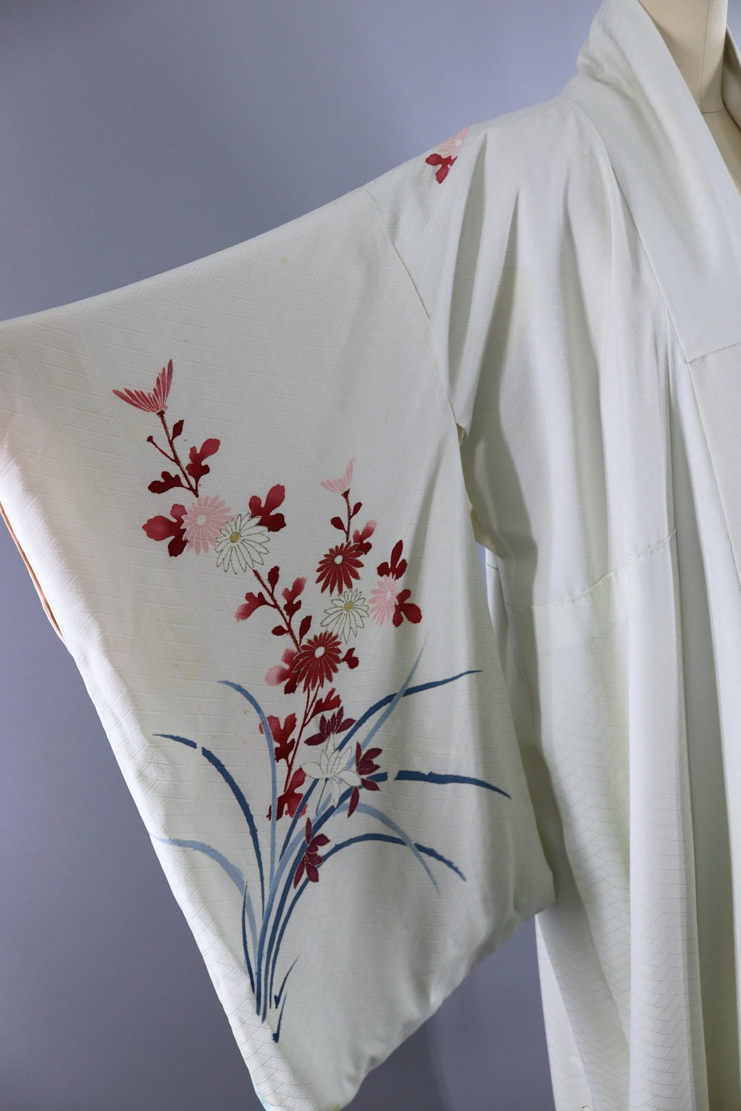 Vintage Silk Kimono Robe / Pale Blue Floral - ThisBlueBird