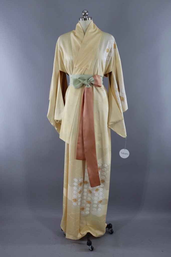 Vintage Silk Kimono Robe / Pale Yellow and Gold Leaves - ThisBlueBird