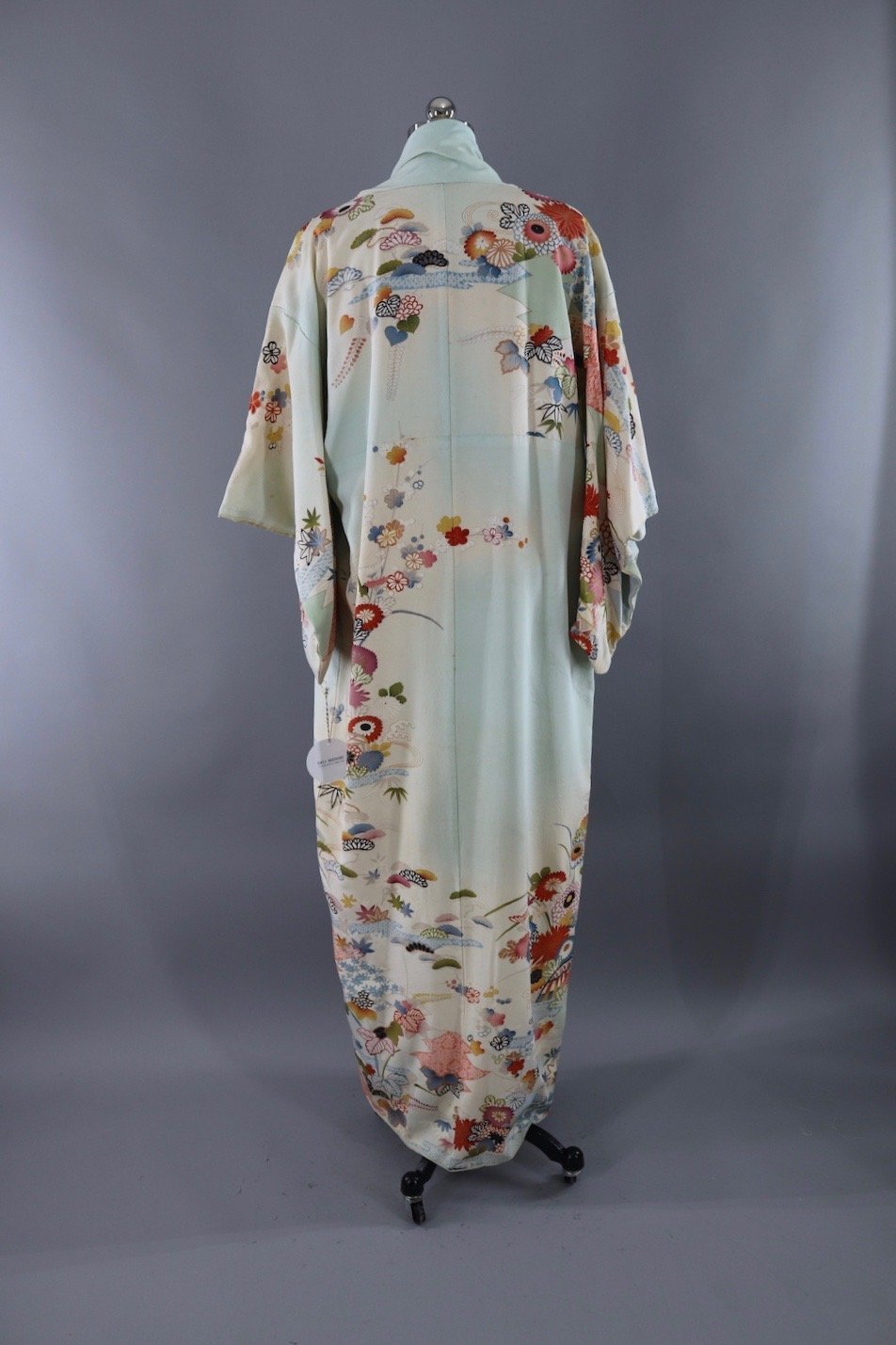 Vintage Silk Kimono Robe / Pastel Blue Floral / Suitable for Costume - ThisBlueBird