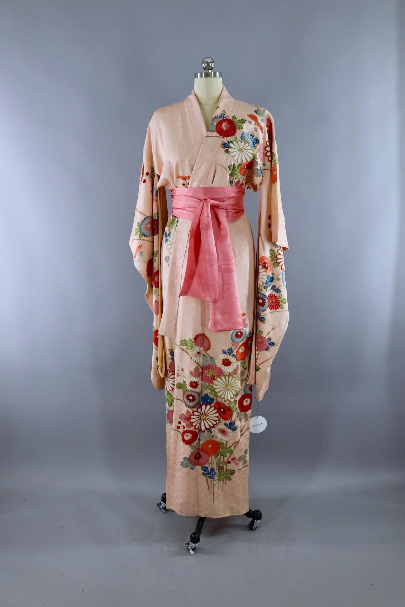 Vintage Silk Kimono Robe / Pink Floral Furisode - ThisBlueBird
