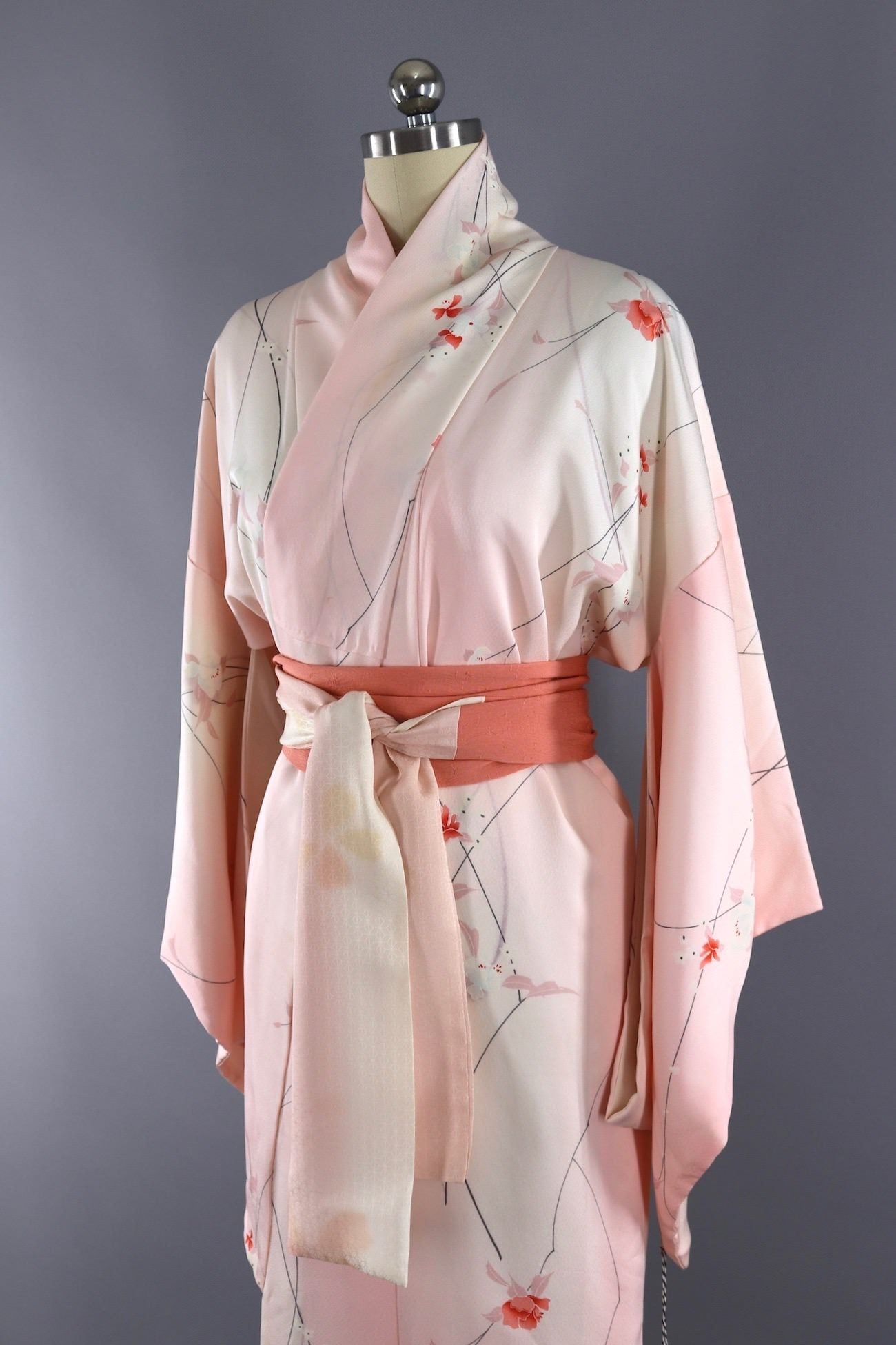 Vintage Silk Kimono Robe / Pink Ombre Floral - ThisBlueBird
