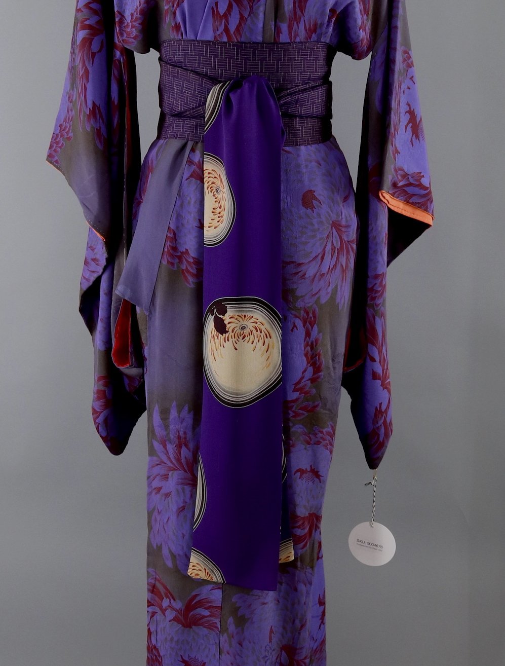 Vintage Silk Kimono Robe / Purple Chrysanthemum Floral Print - ThisBlueBird
