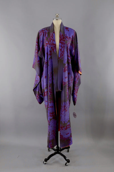 Vintage Silk Kimono Robe / Purple Chrysanthemum Floral Print - ThisBlueBird
