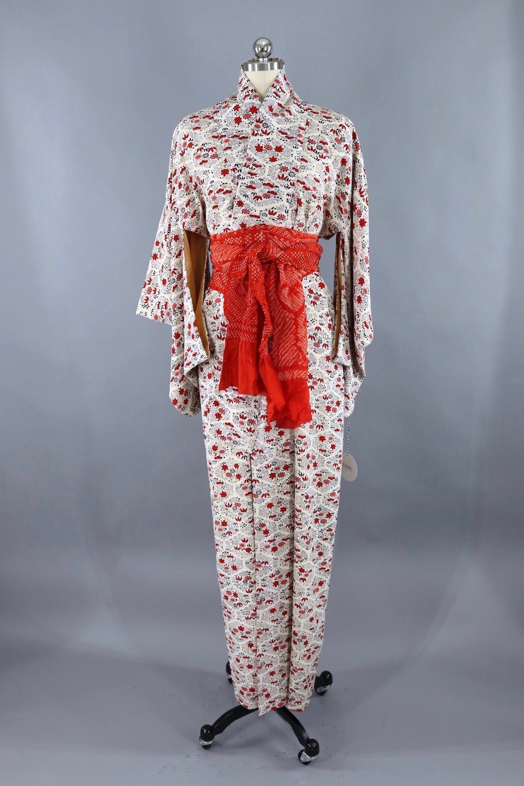 Vintage Silk Kimono Robe / Red Black and White Floral - ThisBlueBird