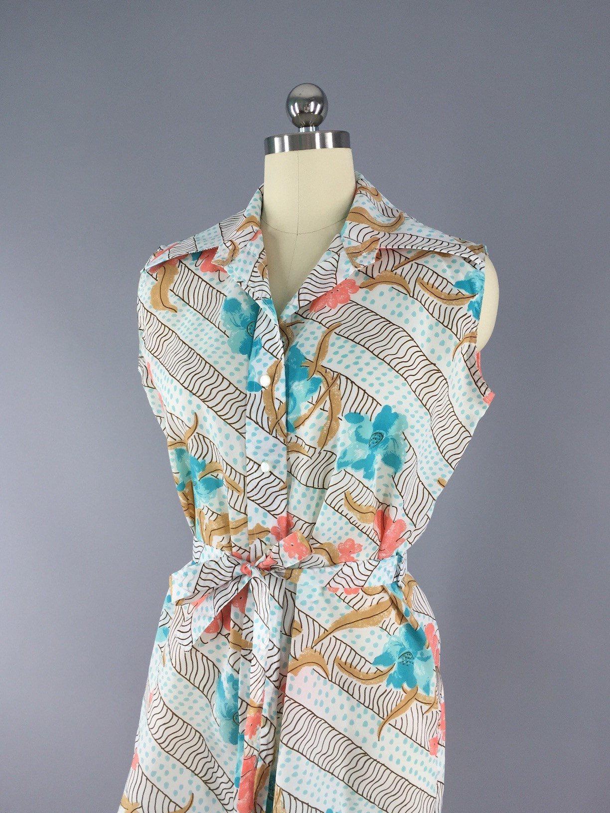 Vintage Summer Blouse / 1960s Floral Print - ThisBlueBird