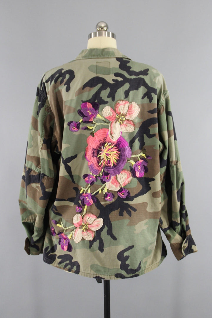 Vintage US Army Embroidered Camouflage Jacket / Purple Peach Floral Embroidery / XL XXL Plus - ThisBlueBird