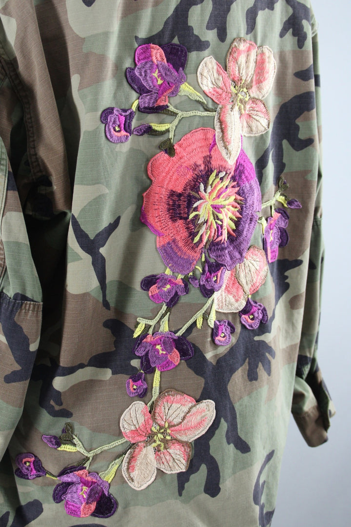 Vintage US Army Embroidered Camouflage Jacket / Purple Peach Floral Embroidery / XL XXL Plus - ThisBlueBird