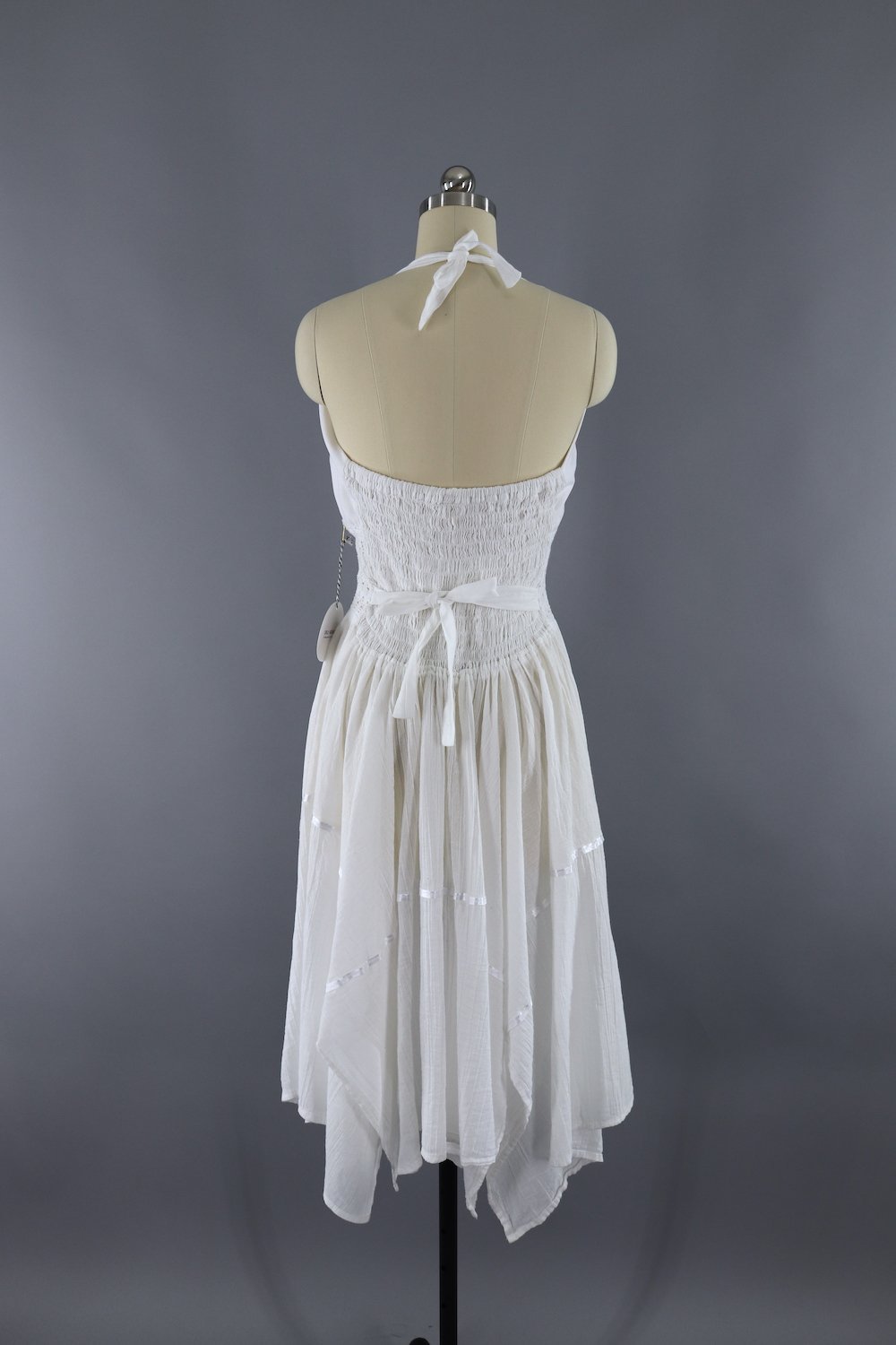 Vintage White Cotton Gauze Embroidered Mexican Halter Dress – ThisBlueBird