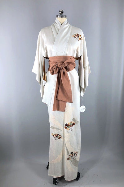 Vintage White Embroidered Fans Kimono Robe-ThisBlueBird - Modern Vintage
