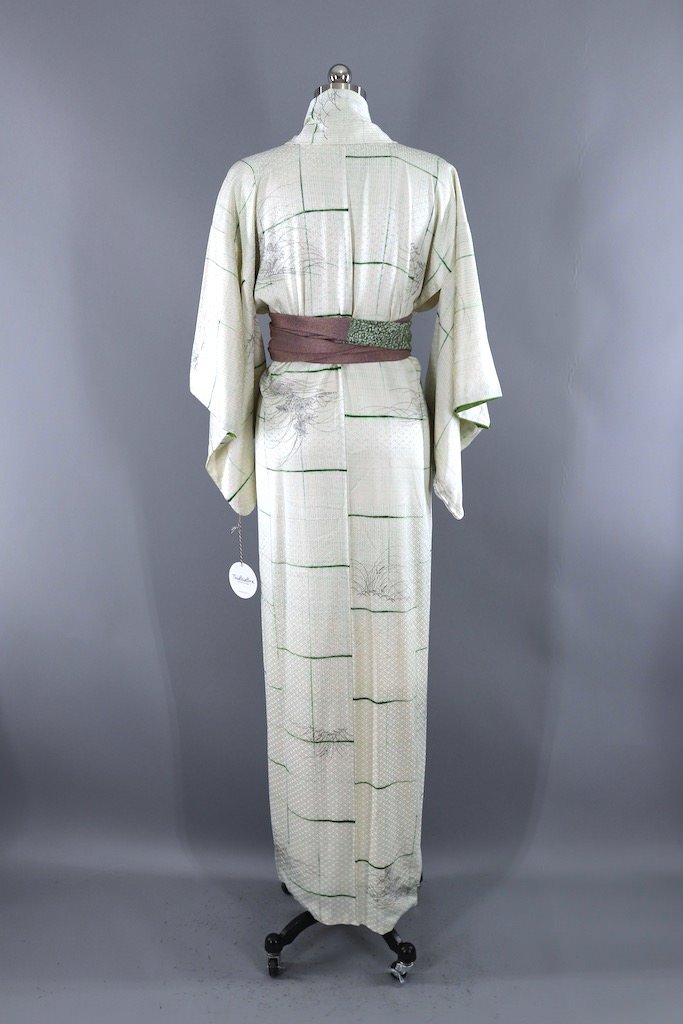 Vintage White Silk Kimono Robe ThisBlueBird